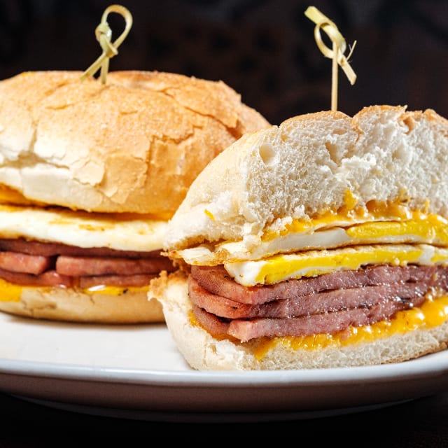 TAYLOR EGG & CHEESE.